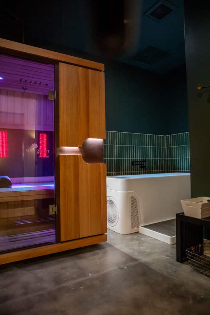 Contrast therapy with infrared sauna and cold plunge in Nashville